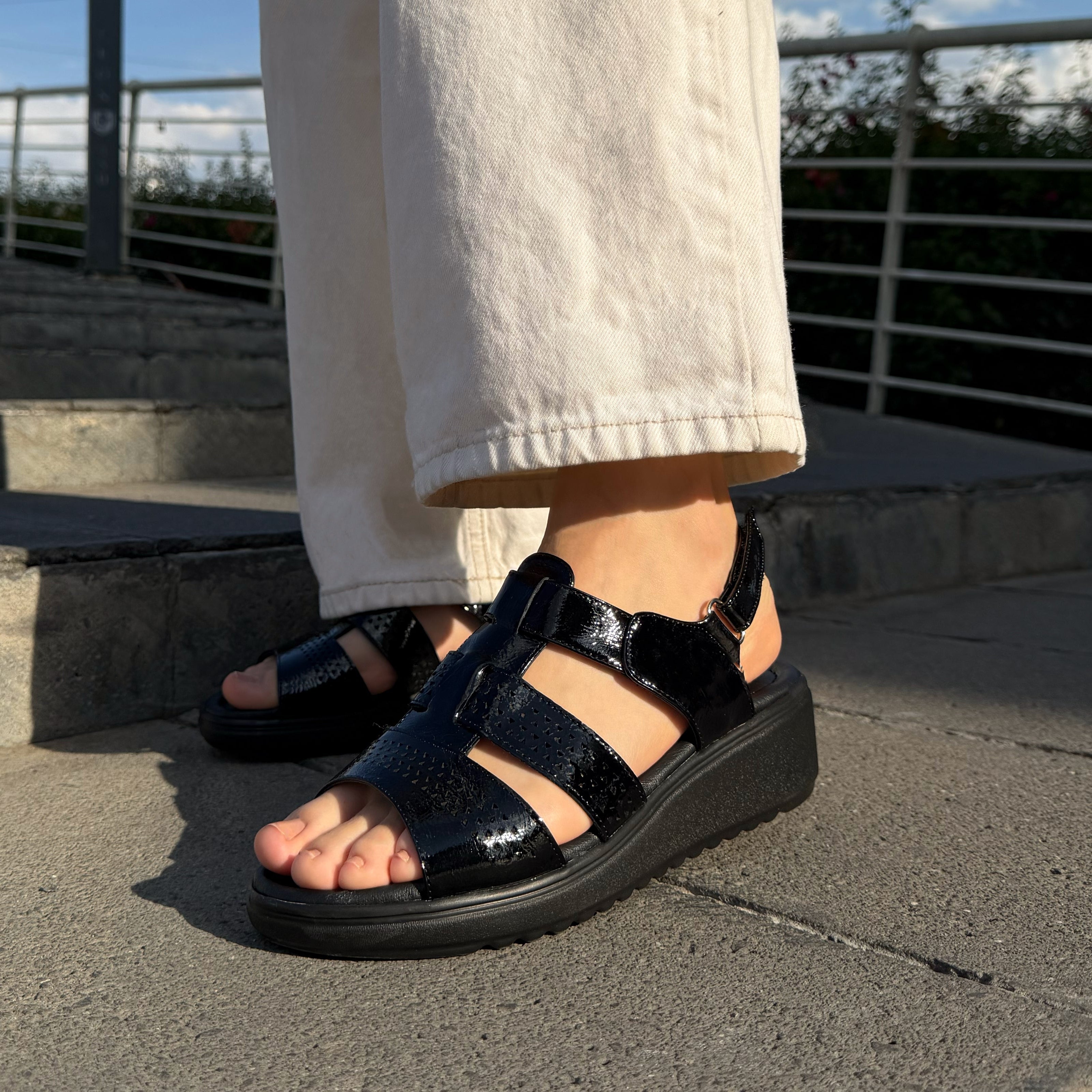 Creta - Sandalia Piel