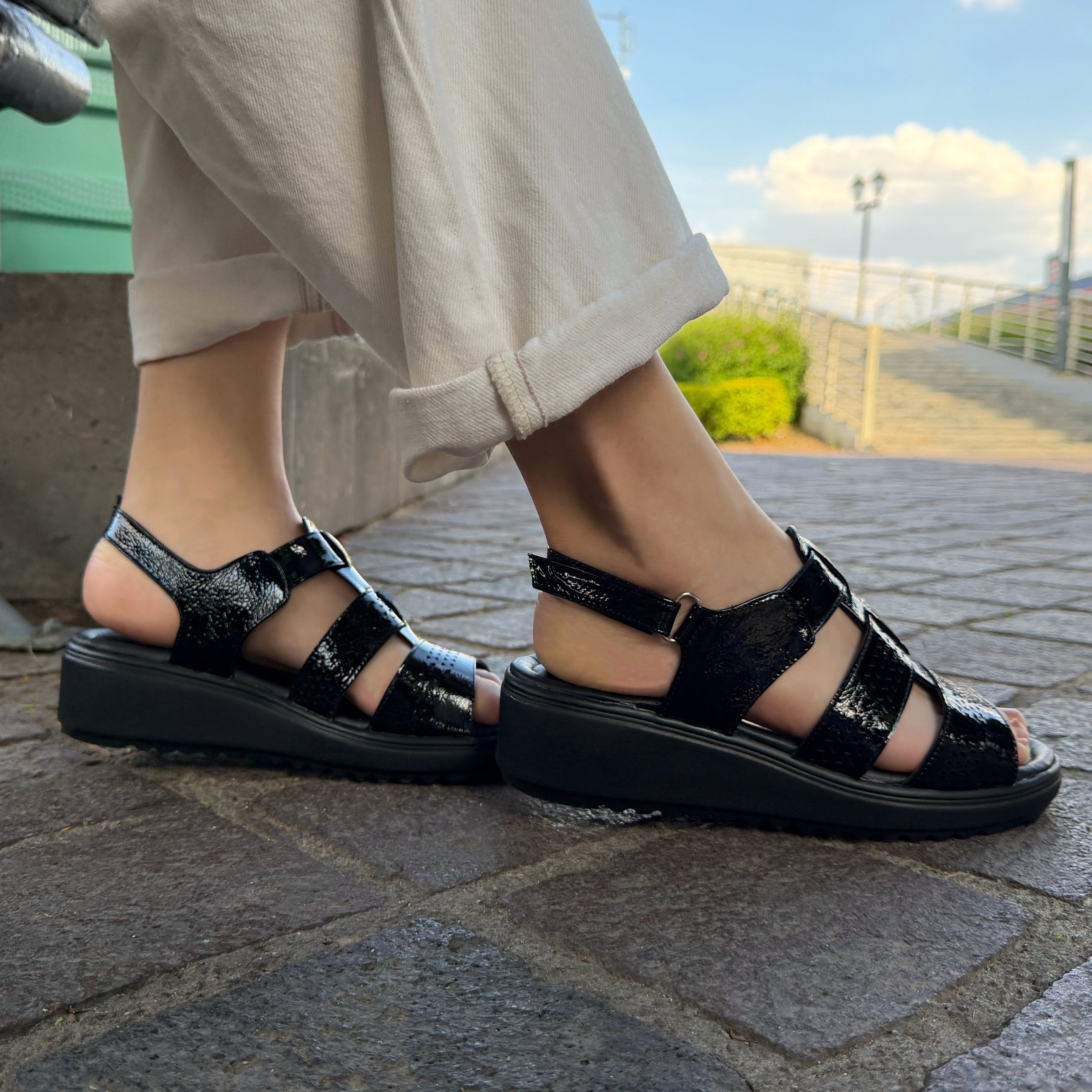 Creta - Sandalia Piel